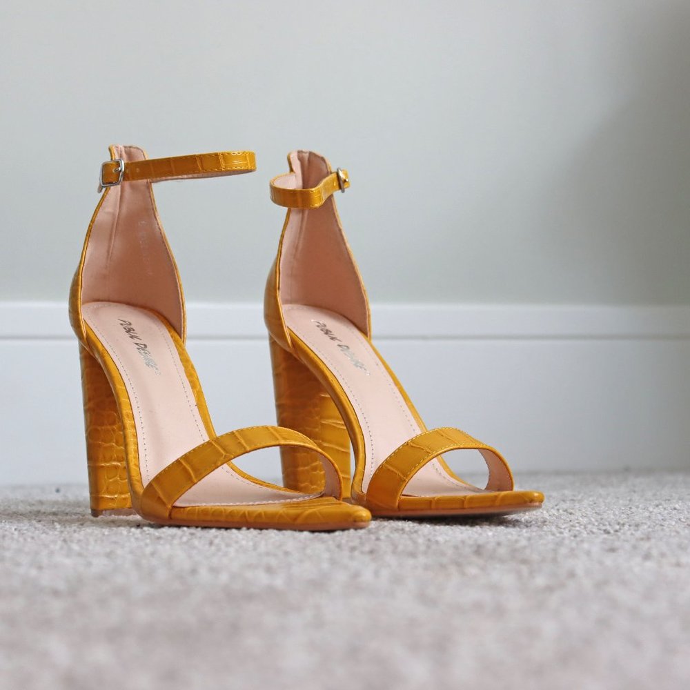 💛Alligator Print High Heels 💛